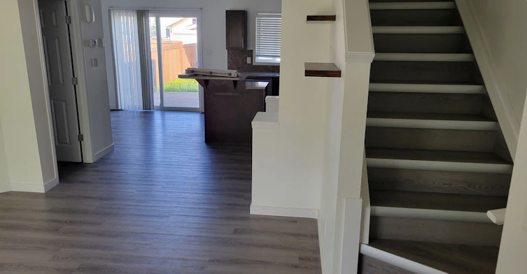 6041 214 Street, Edmonton, AB, T6M 0K1 - 4