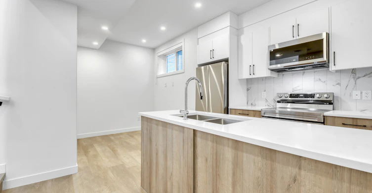 2B-252 19th Avenue NE, Calgary, AB, T2E 1P1 - 3