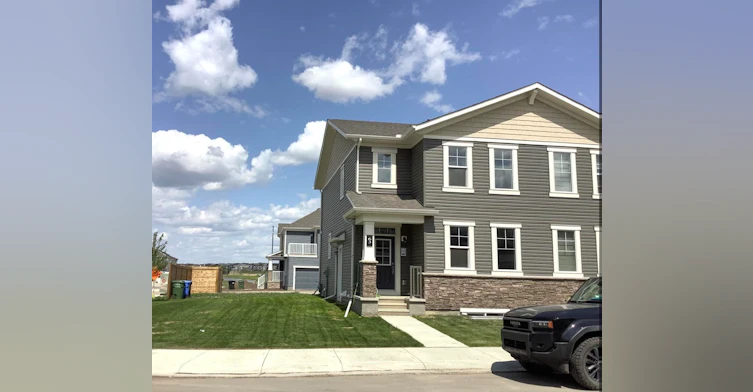 63 Carringford Road Northwest, Calgary, AB, T3P 1S1