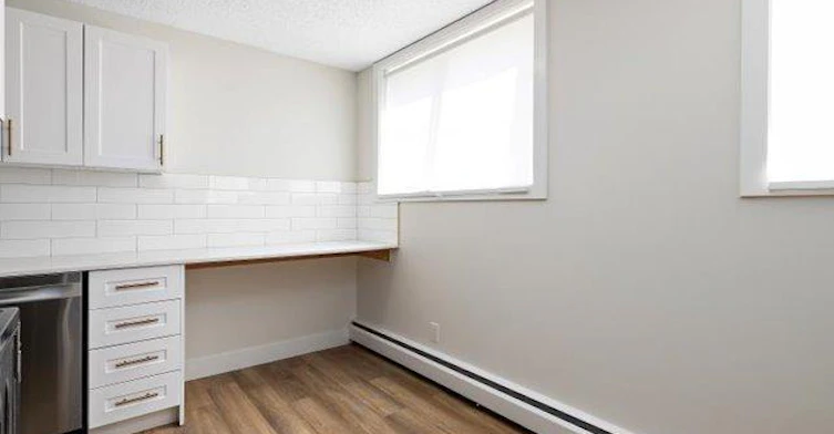 104-10630 114 Street Northwest, Edmonton, AB, T5H 3J9 - 17