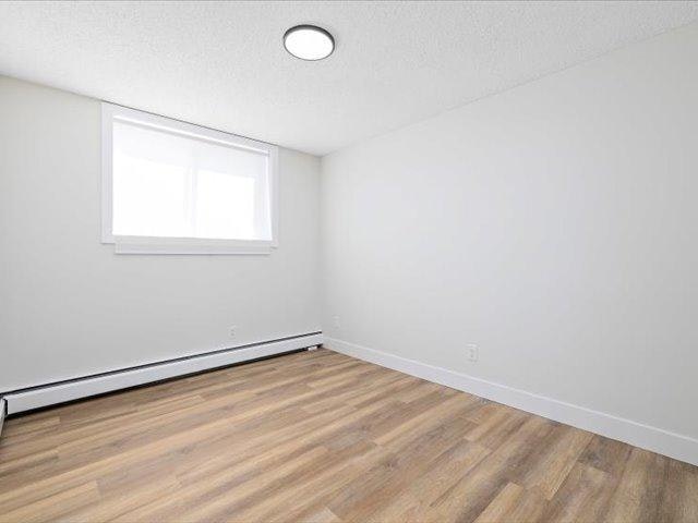 104-10630 114 Street Northwest, Edmonton, AB, T5H 3J9 - 8