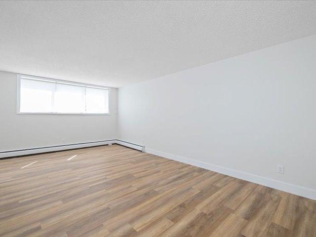104-10630 114 Street Northwest, Edmonton, AB, T5H 3J9 - 21