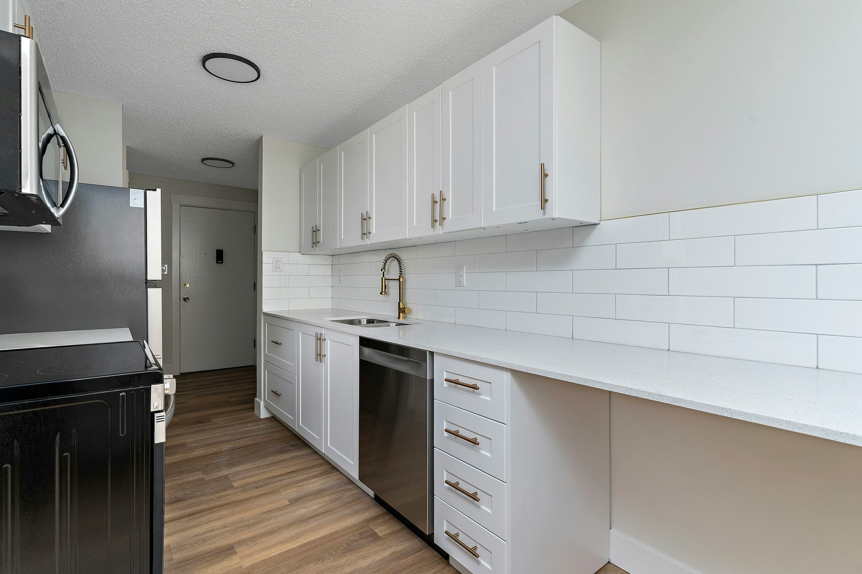 104-10630 114 Street Northwest, Edmonton, AB, T5H 3J9 - 32