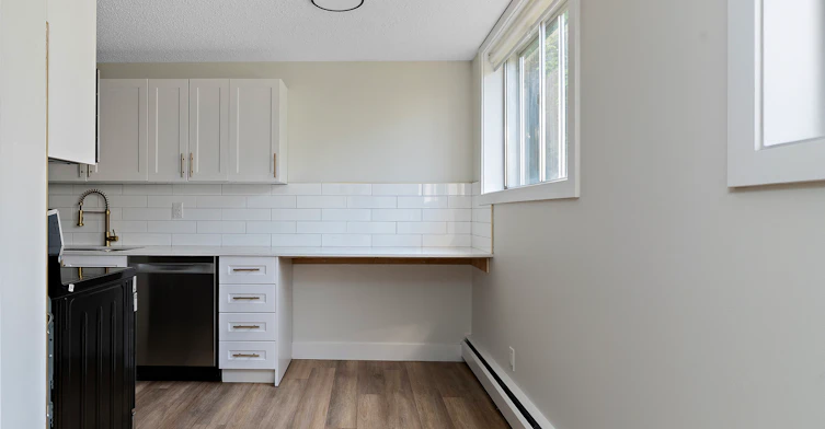 104-10630 114 Street Northwest, Edmonton, AB, T5H 3J9 - 34