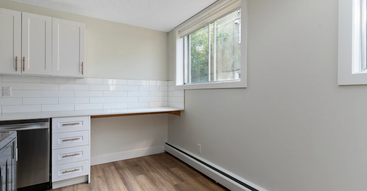 104-10630 114 Street Northwest, Edmonton, AB, T5H 3J9 - 35