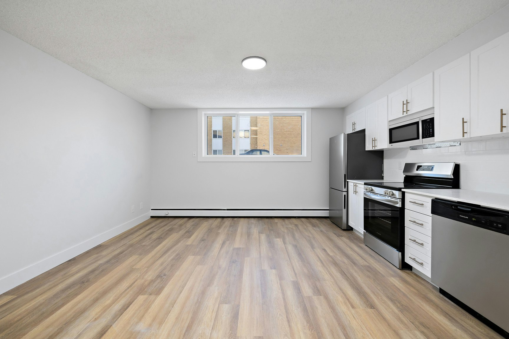 105-10630 114 Street Northwest, Edmonton, AB, T5H 3J9 - 16