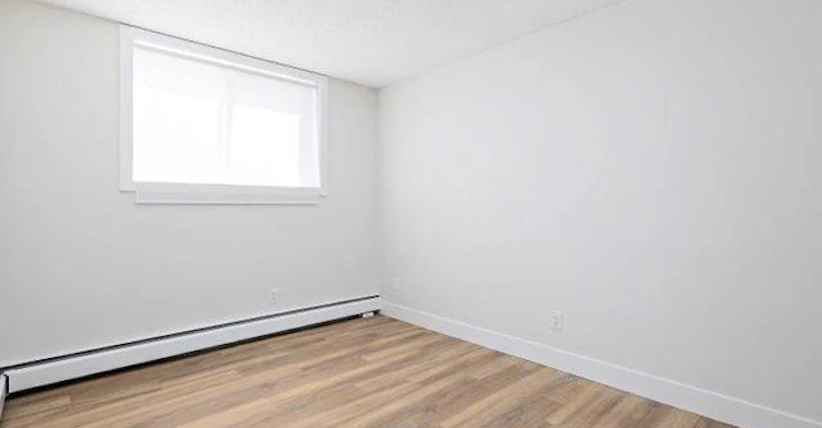 108-10630 114 Street Northwest, Edmonton, AB, T5H 3J9 - 35