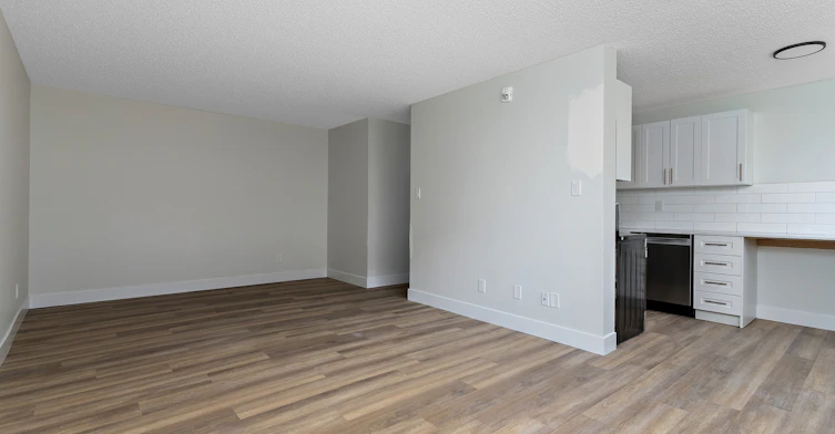 303-10630 114 Street Northwest, Edmonton, AB, T5H 3J9 - 16