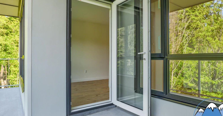3594 Malsum Drive, North Vancouver, BC, V7G 0B4 - 19