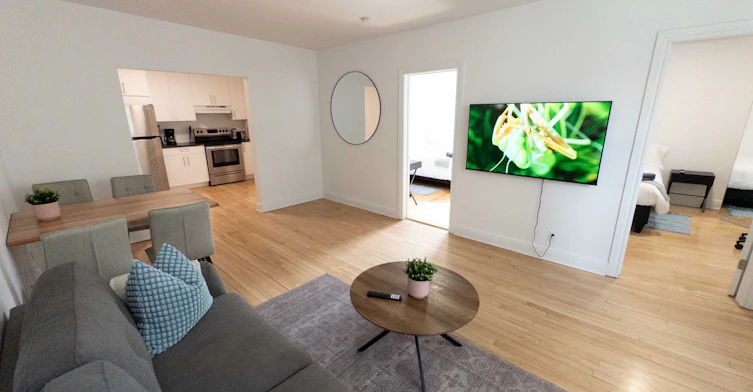 3 bedroom unit-1555 Summerhill Avenue, Montréal, QC, H3H 1C5