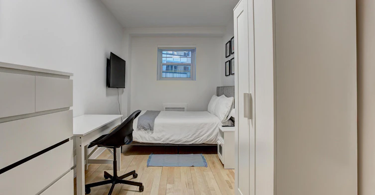 2 Bedroom-1555 Summerhill Avenue, Montréal, QC, H3H 1C5 - 9