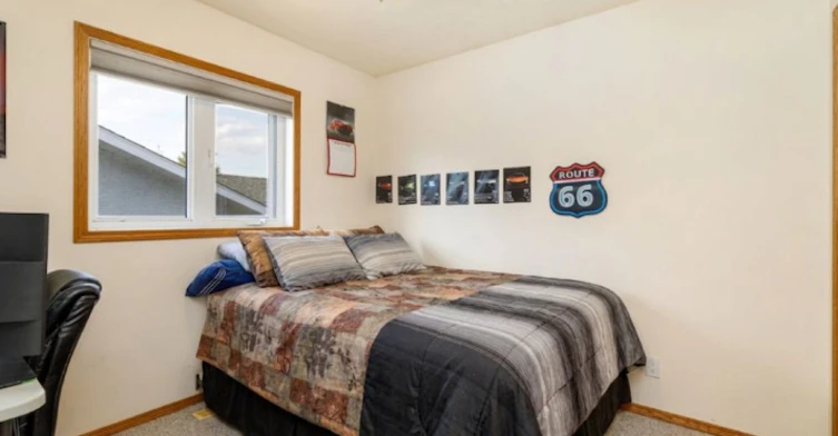 9 Parson Drive, Sylvan Lake, AB, T4S 1K4 - 9