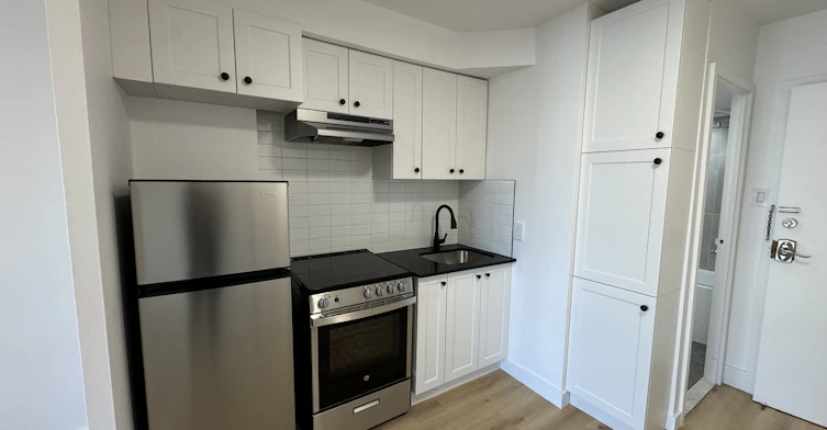 3,5-1185 Du Fort Rue, Montréal, QC, H3H 2B5 - 2