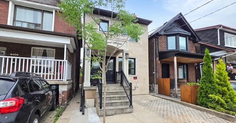 2-253 Oakwood Avenue, Toronto, ON, M6E 2V3 - 6