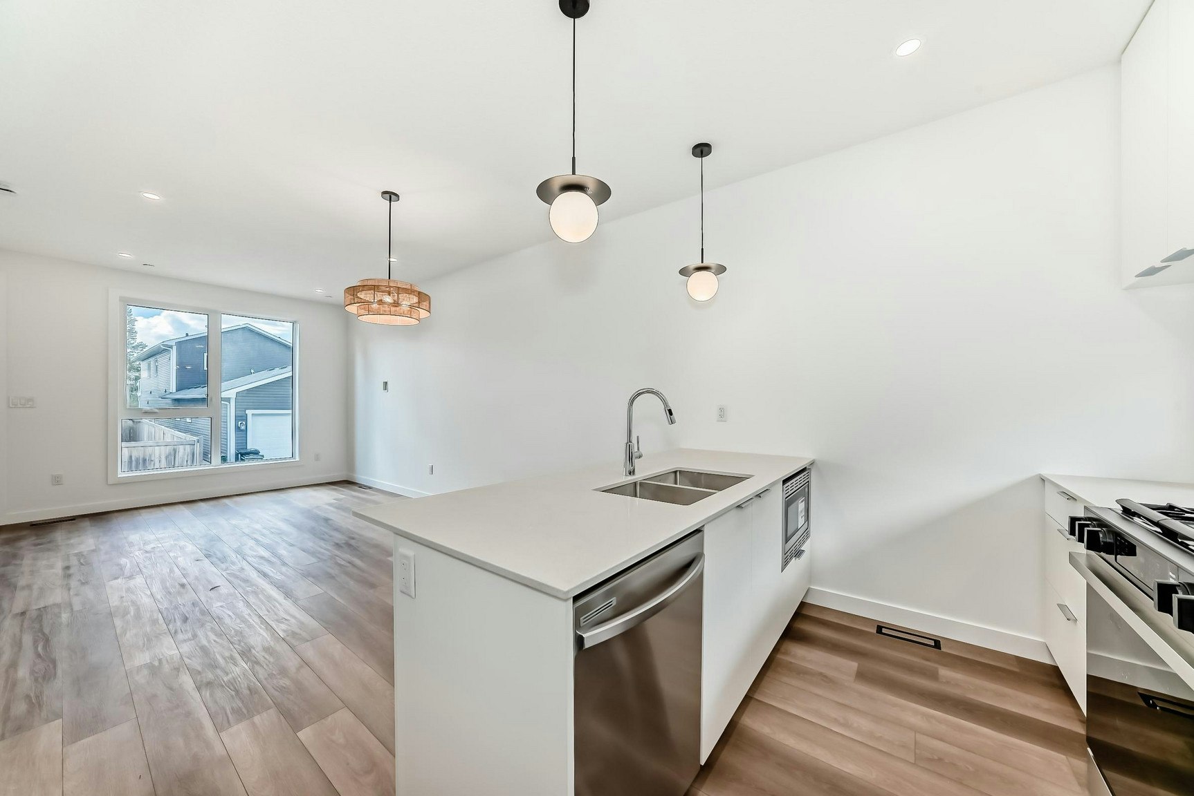 Main-11111 51 Street Northwest, Edmonton, AB, T5W 3E5 - 9