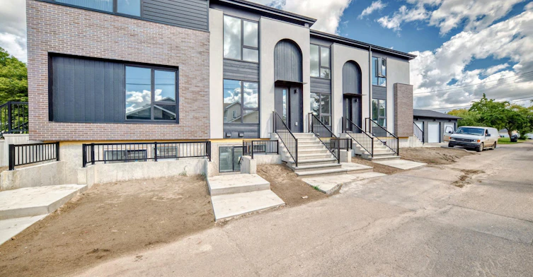 Main-11111 51 Street Northwest, Edmonton, AB, T5W 3E5
