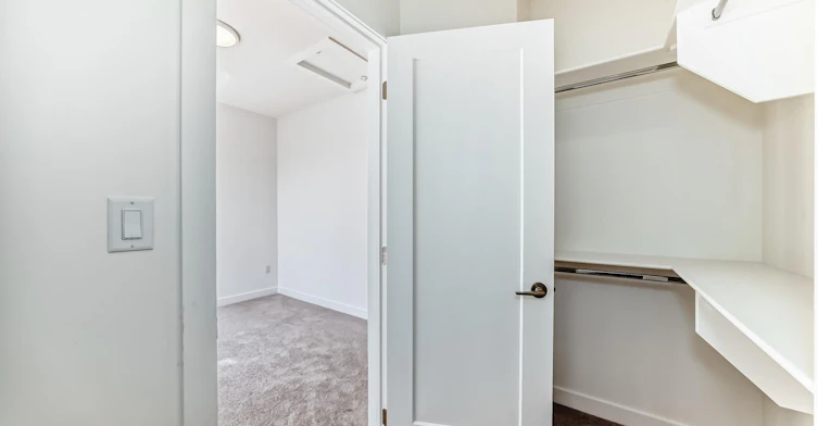 Main-11111 51 Street Northwest, Edmonton, AB, T5W 3E5 - 33