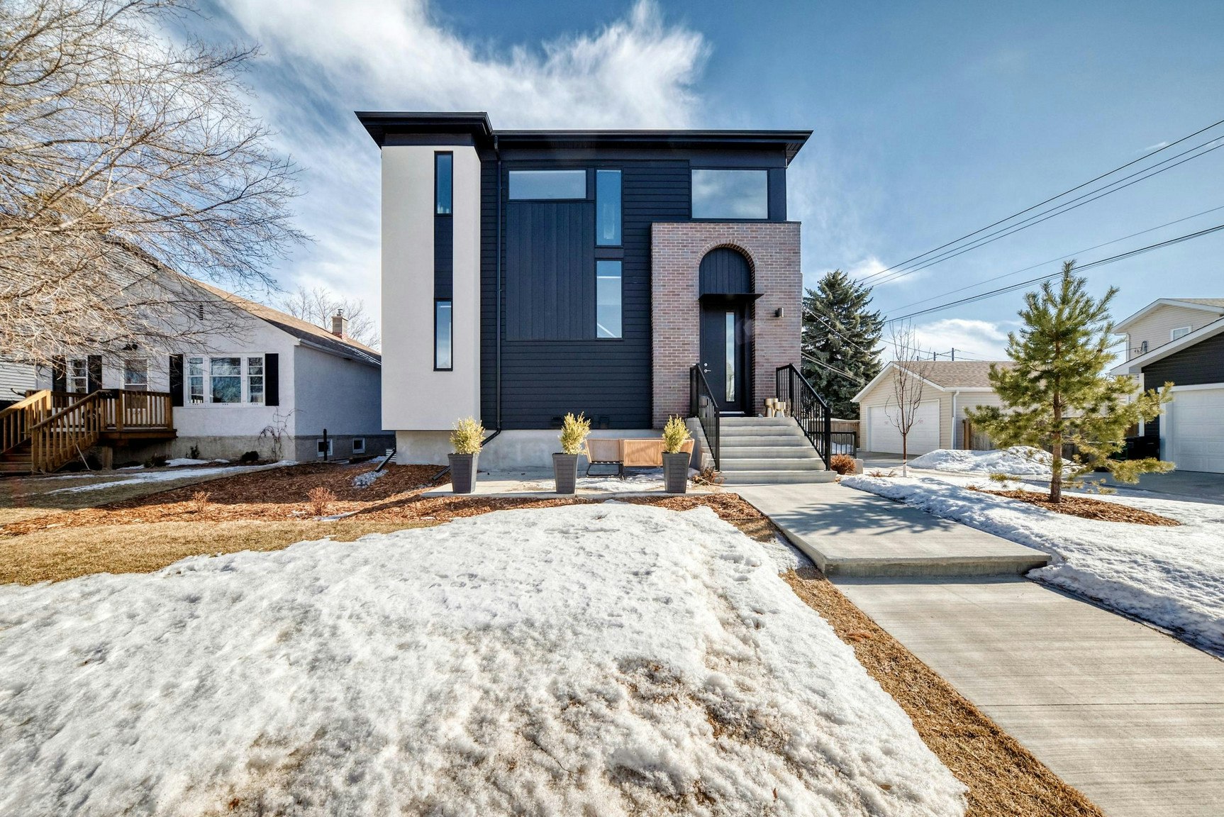 11111 51 Street Northwest, Edmonton, AB, T5W 3E5 - 2