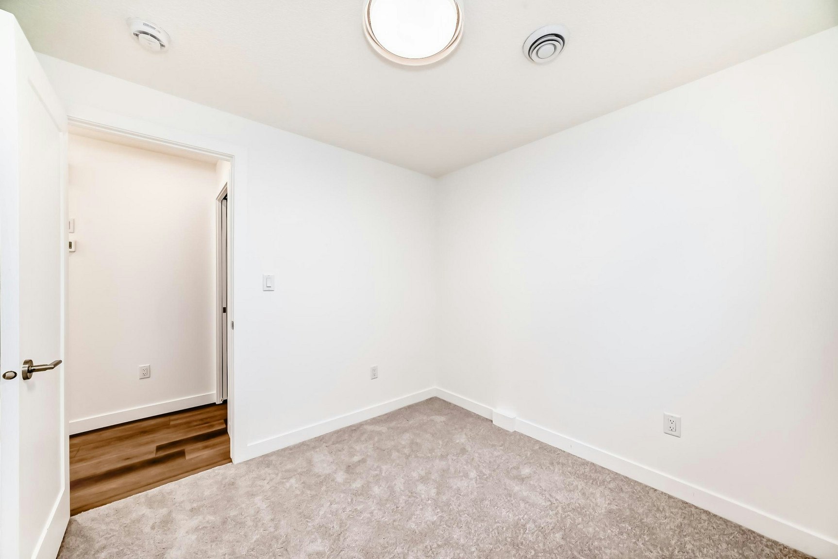 11111 51 Street Northwest, Edmonton, AB, T5W 3E5 - 14
