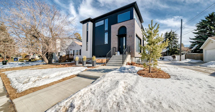 11111 51 Street Northwest, Edmonton, AB, T5W 3E5 - 3