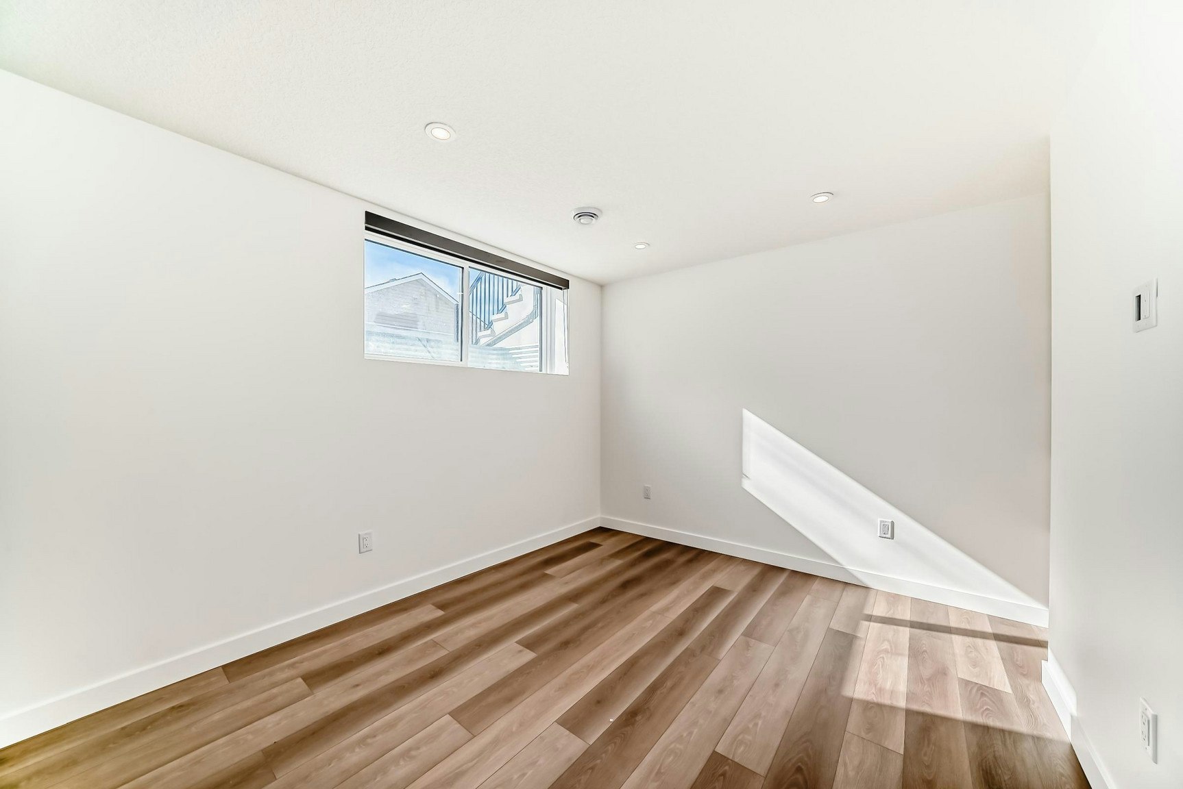 11111 51 Street Northwest, Edmonton, AB, T5W 3E5 - 19