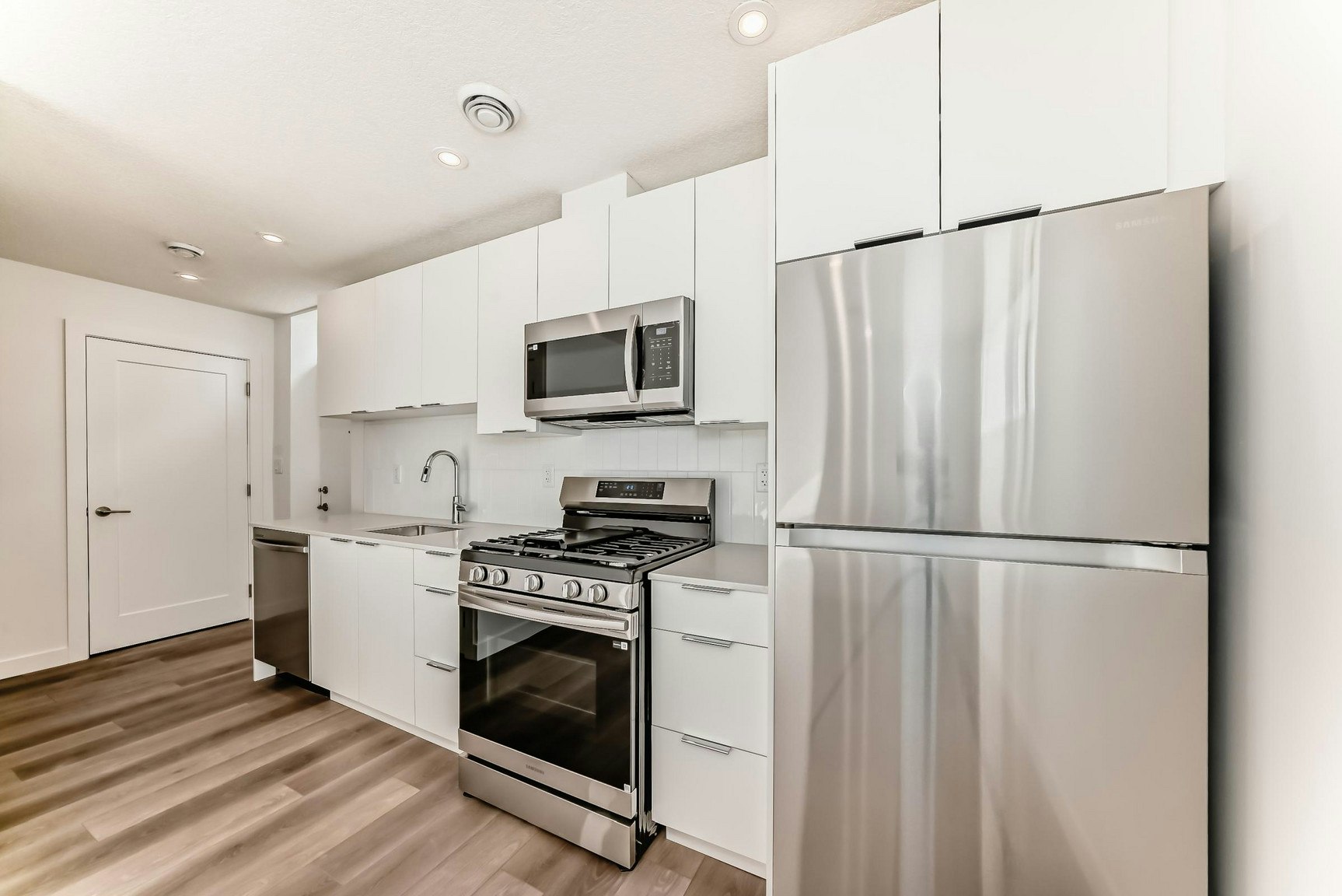 11111 51 Street Northwest, Edmonton, AB, T5W 3E5 - 21
