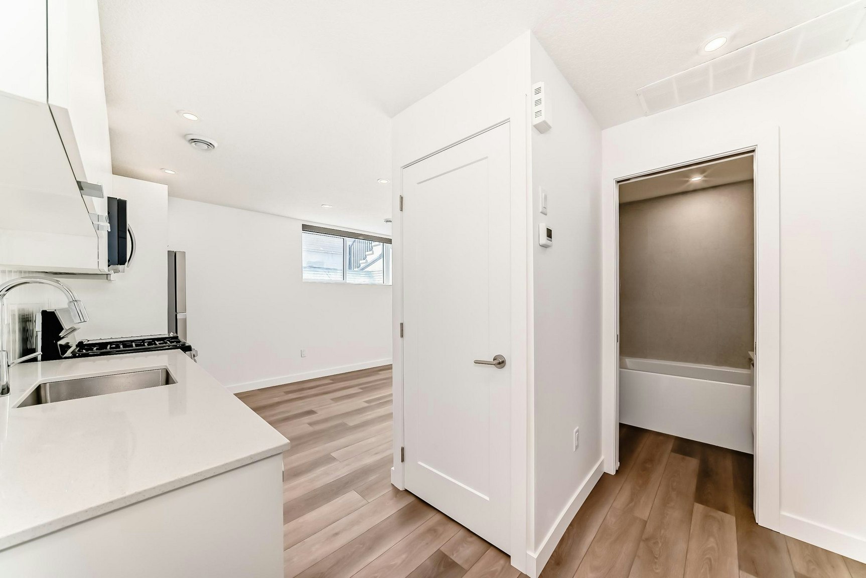 11111 51 Street Northwest, Edmonton, AB, T5W 3E5 - 24