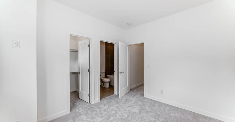 Main-6415 93 Street Northwest, Edmonton, AB, T6E 3B1 - 29