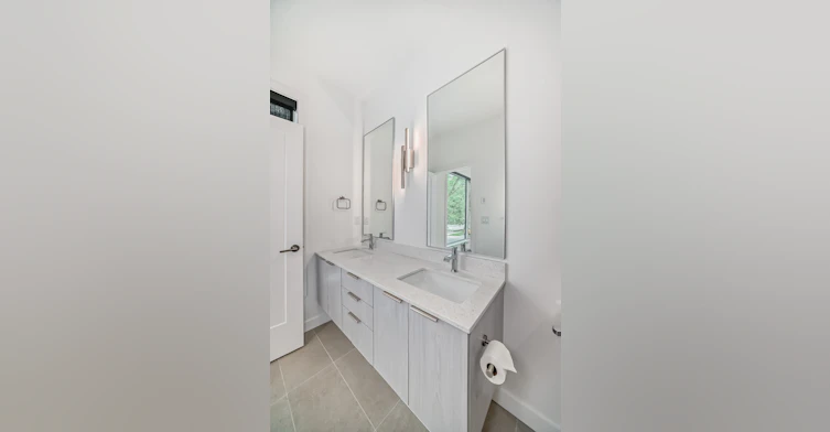 Main-6415 93 Street Northwest, Edmonton, AB, T6E 3B1 - 24