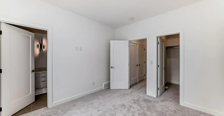 Main-6415 93 Street Northwest, Edmonton, AB, T6E 3B1 - 20