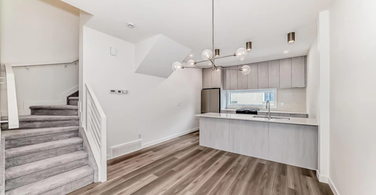 Main-6415 93 Street Northwest, Edmonton, AB, T6E 3B1 - 16