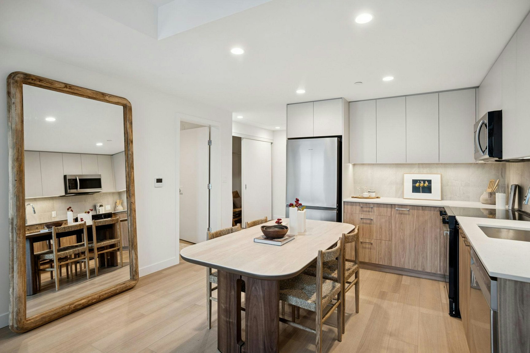 605-1960 Macdonald Street, Vancouver, BC, V6K 0J1 - 5