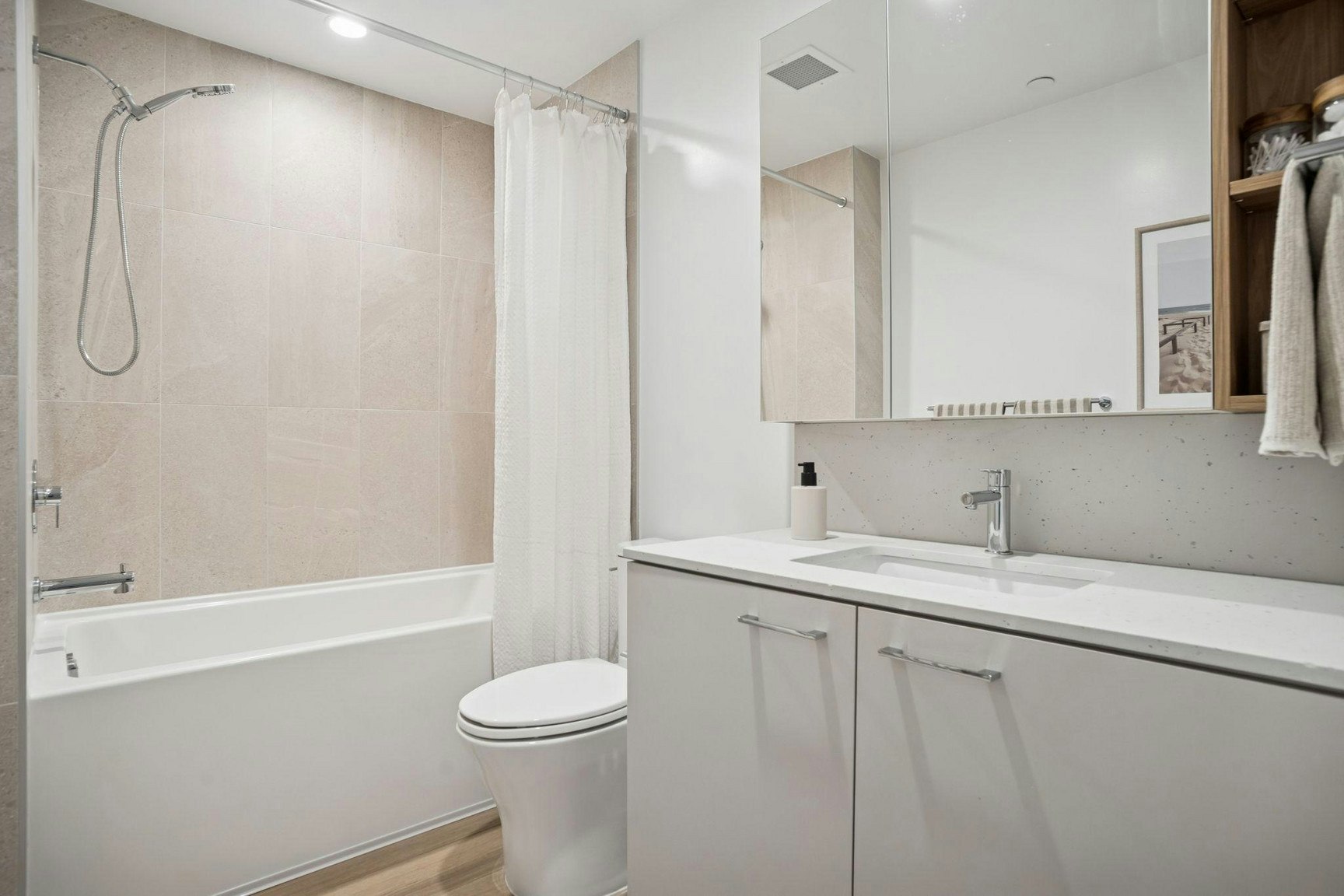 605-1960 Macdonald Street, Vancouver, BC, V6K 0J1 - 9