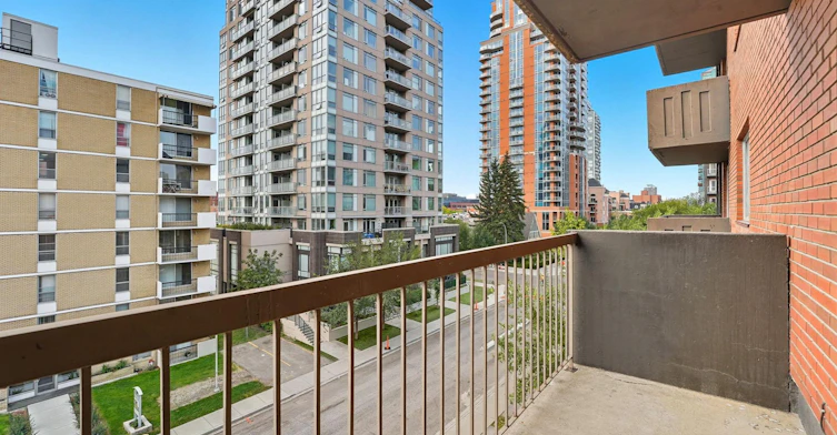 720 15 Avenue Southwest, Calgary, AB, T2R 0R6 - 8