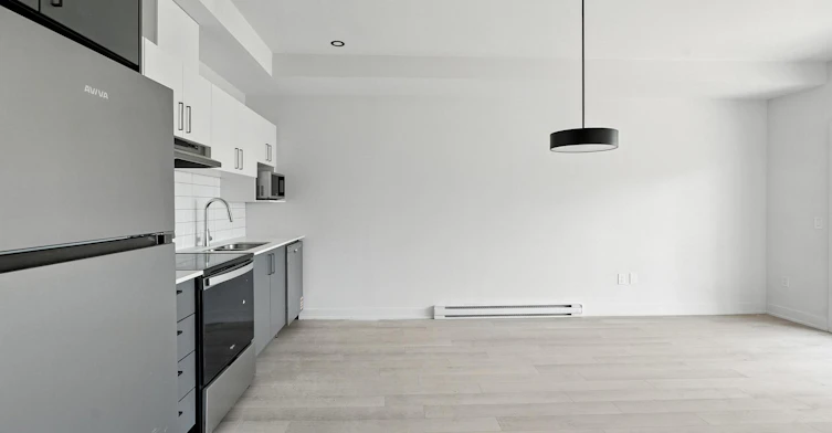 303-318 Freeman Chemin, Gatineau, QC, J8Z 2B6 - 2