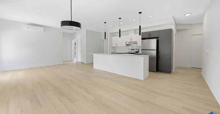 205-318 Freeman Chemin, Gatineau, QC, J8Z 2B6 - 2