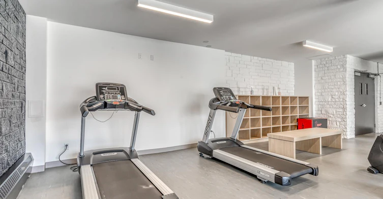 6205 101 Avenue Northwest, Edmonton, AB, T6A 0H3 - 22