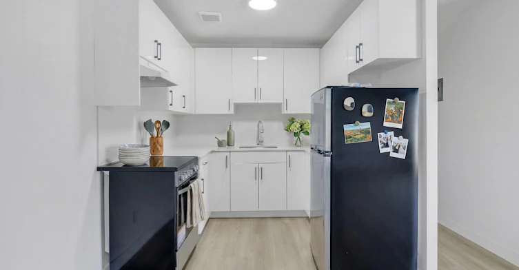 11639 124 Street, Edmonton, AB, T5M 0K8 - 4