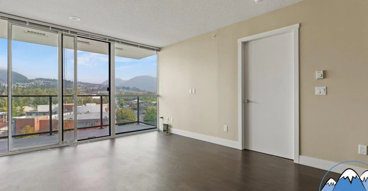 3007 Glen Drive, Coquitlam, BC, V3B 0L8 - 9