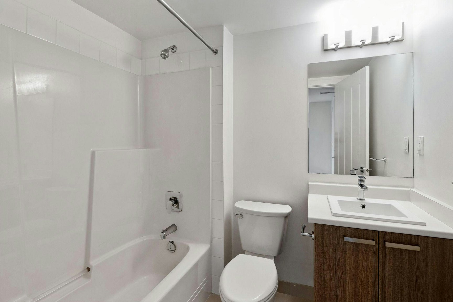 0536-10820 No. 5 Road, Richmond, BC, V6W 0B5 - 14