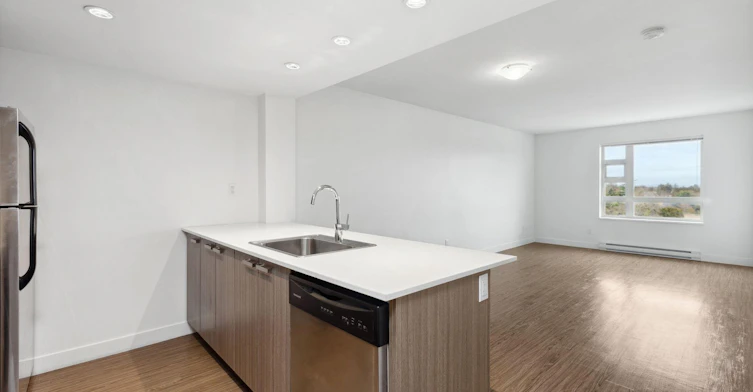 0421-10820 No. 5 Road, Richmond, BC, V6W 0B5 - 23