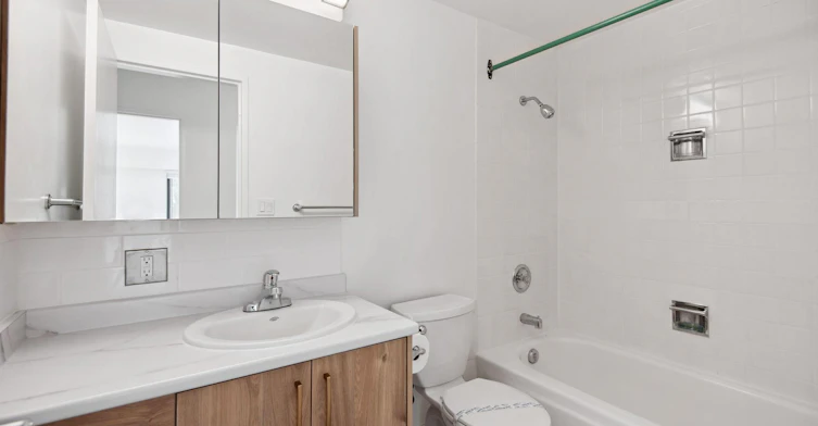 621 West 57th Avenue, Vancouver, BC, V6P 1R8 - 9