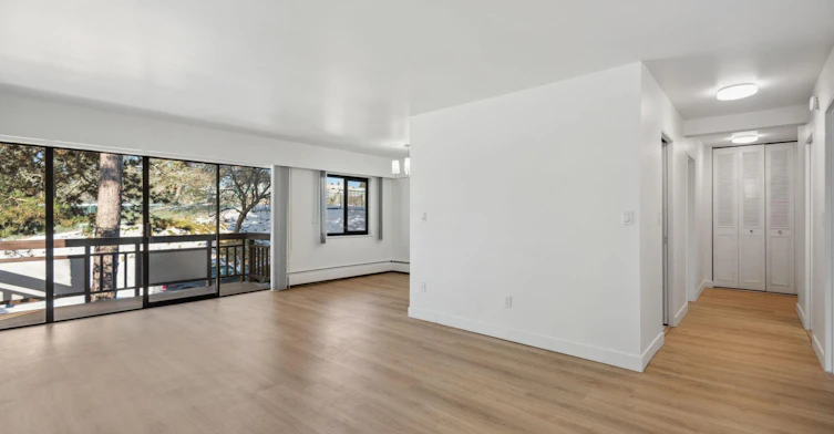 621 West 57th Avenue, Vancouver, BC, V6P 1R8 - 3