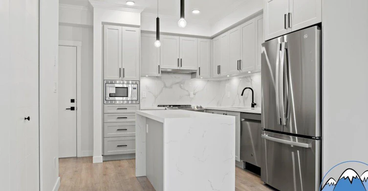 12109 223 Street, Maple Ridge, BC, V2X 5Y6 - 2