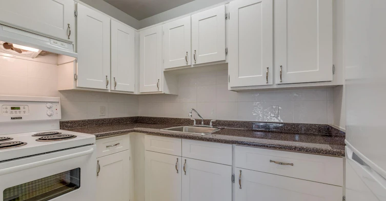 695 Southeast Marine Drive, Vancouver, BC, V5X 2T6 - 12
