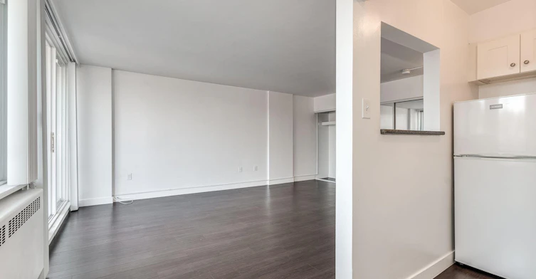 695 Southeast Marine Drive, Vancouver, BC, V5X 2T6 - 18