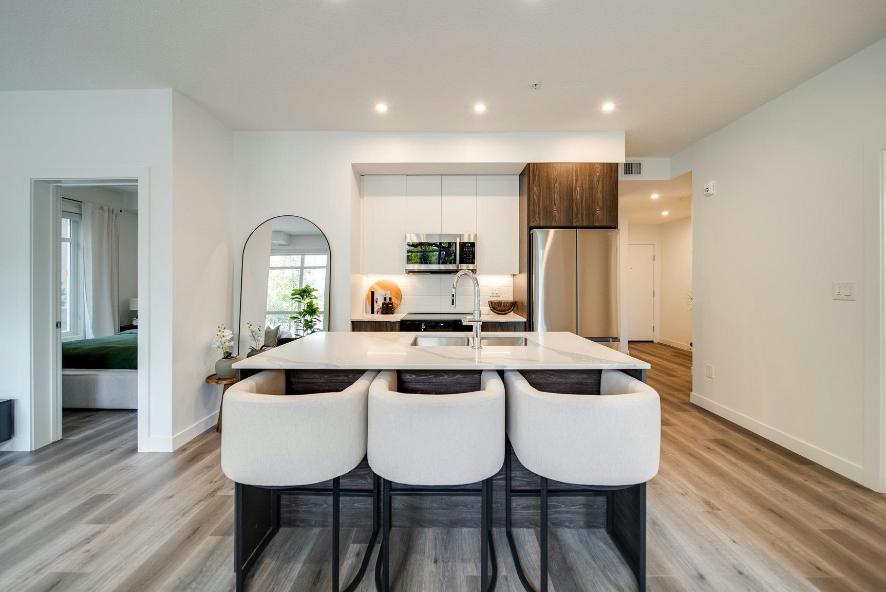 103-10015 113 Street, Edmonton, AB, T5K 1N8 - 2