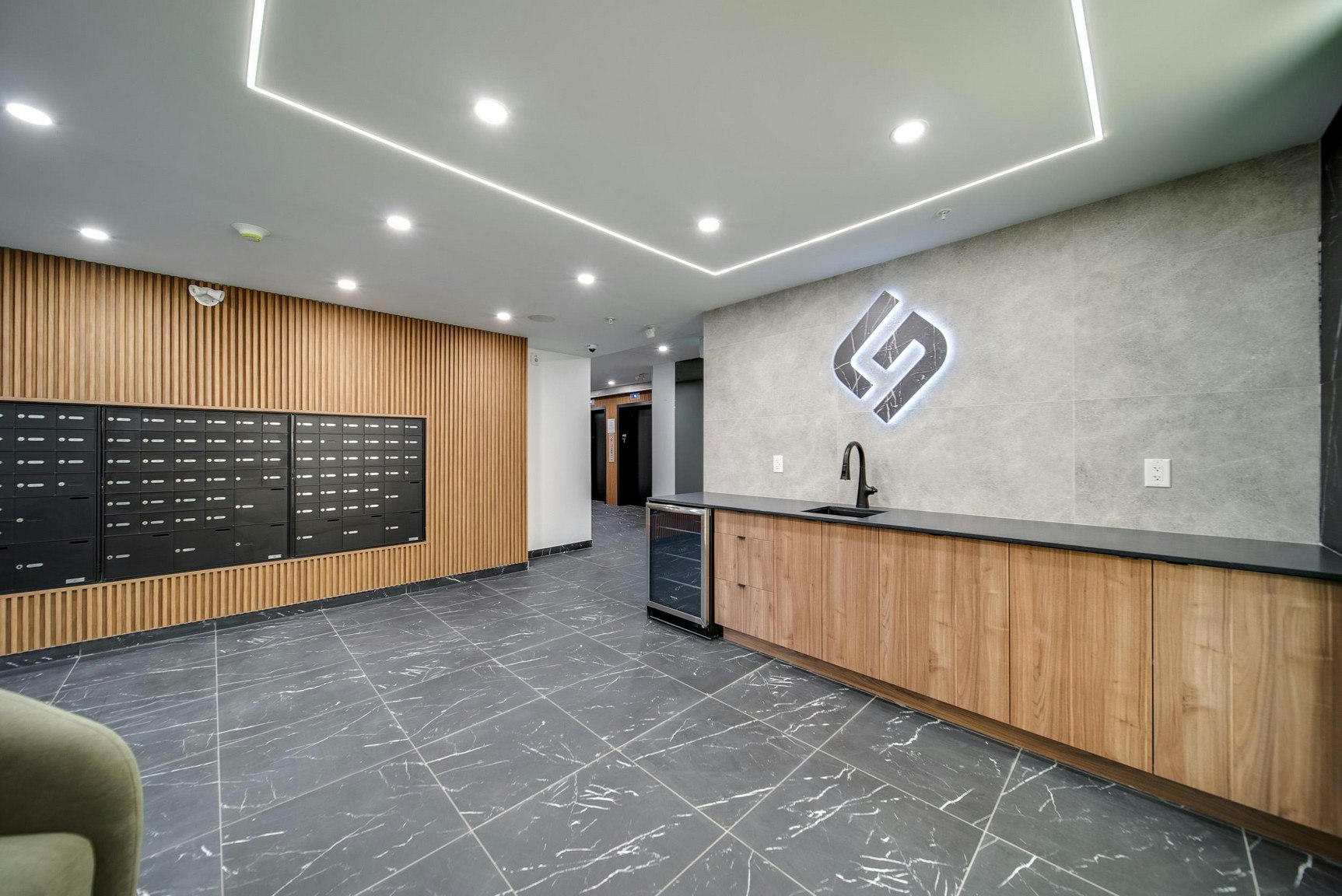 103-10015 113 Street, Edmonton, AB, T5K 1N8 - 13