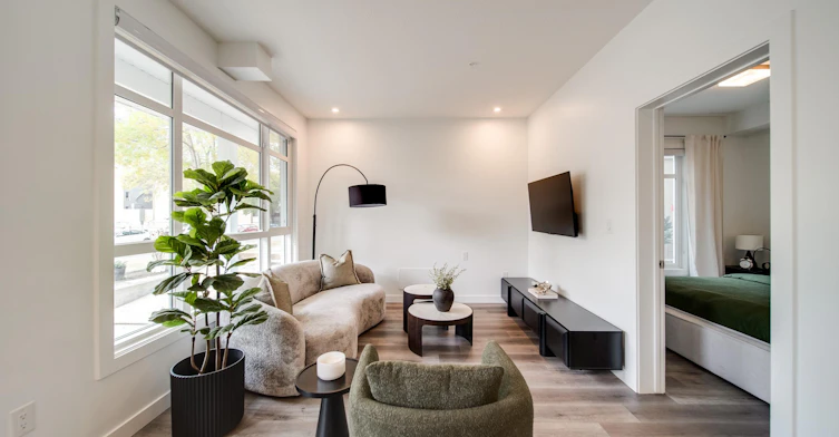 103-10015 113 Street, Edmonton, AB, T5K 1N8 - 4