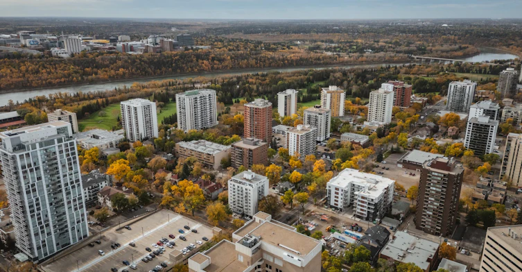 611-10015 113 Street, Edmonton, AB, T5K 0S8 - 2